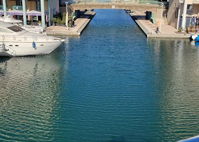 F2 Au Bord De * Saint-Raphaël